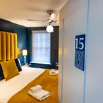 Crescent Victoria Hotel