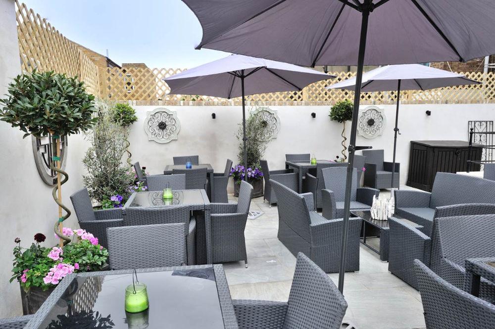 Hotel Crescent Victoria 4*